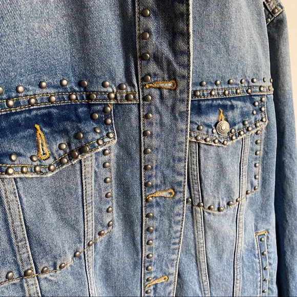 NEW Free People‎ Studded Denim Trucker Jacket - Picture 8 of 11